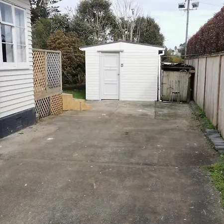 2 Double Beds Including 1 Sofa Bed Garden Chalet, 14 Phyllis St, Mt Albert, Auckland